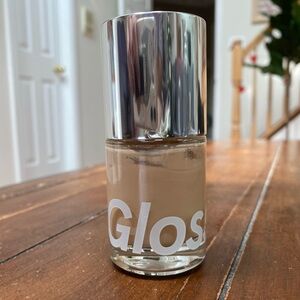 Glossier Stretch Fluid Foundation Light 1